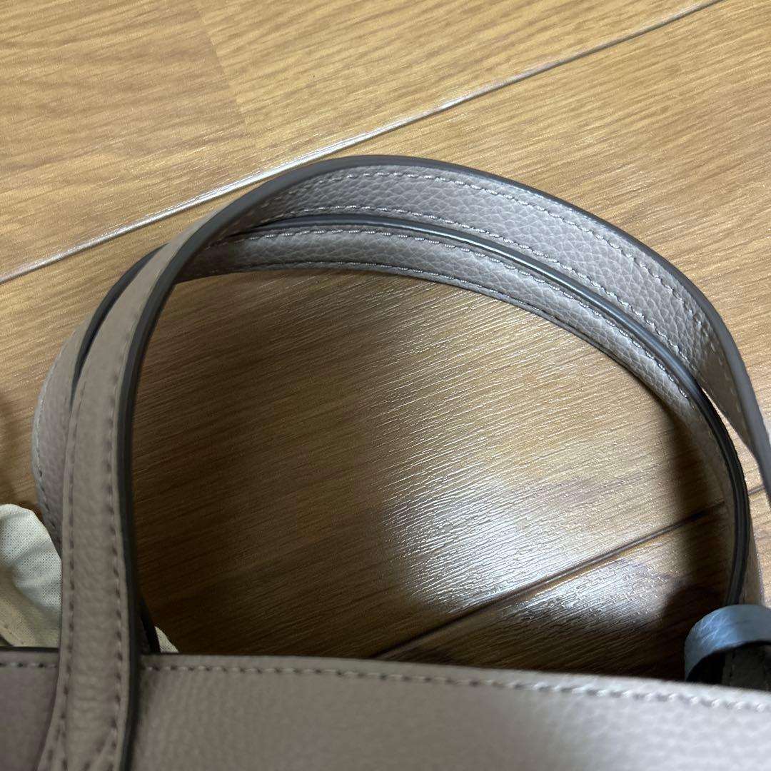 【美品】トリーバーチウォーカー スモール サッチェル