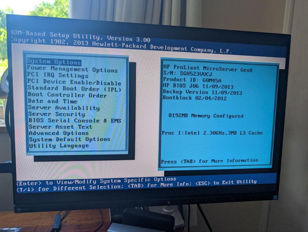 HP ProLiant MicroServer Gen8 サーバー