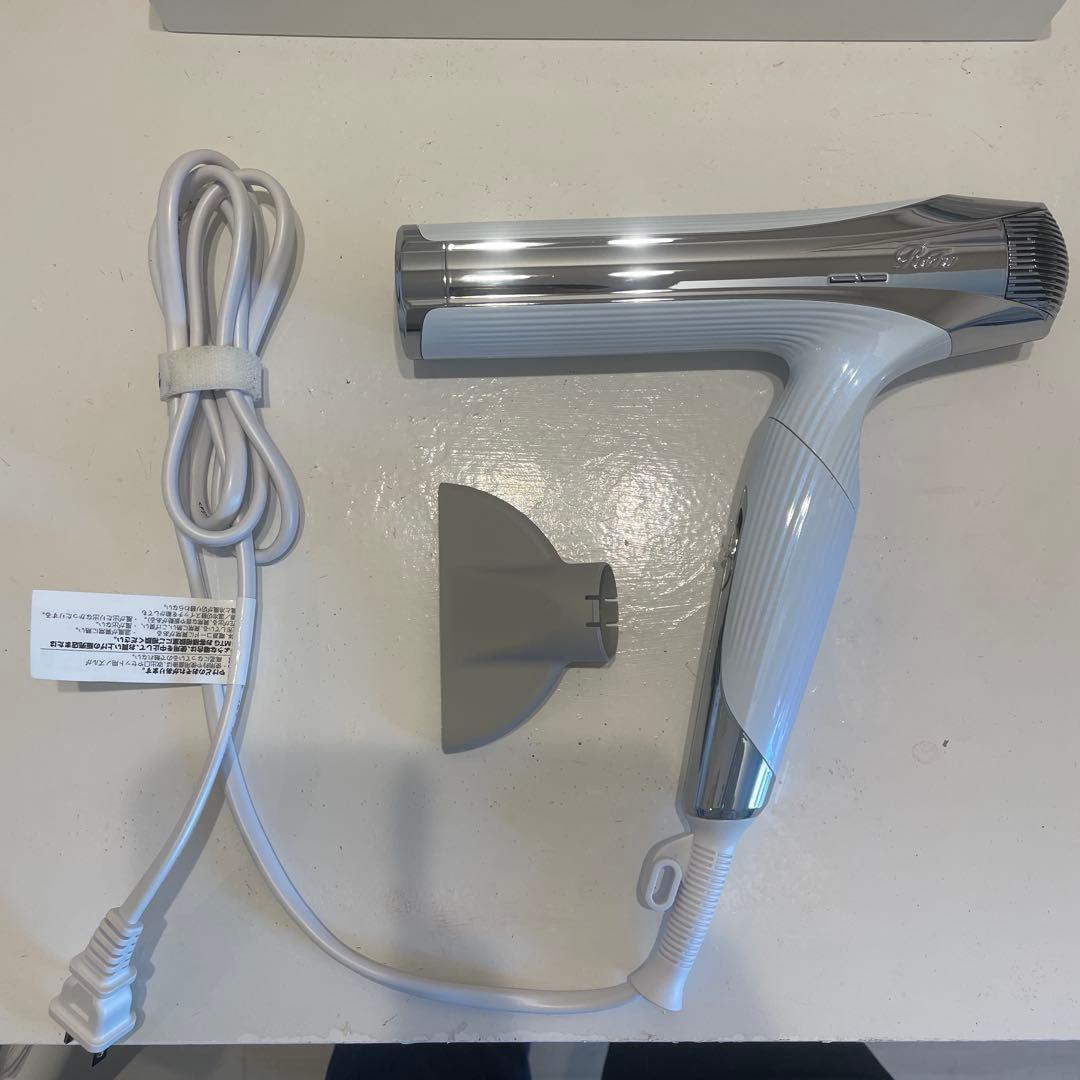 ReFa ヘアドライヤー RE-AXシルバー　2024年製