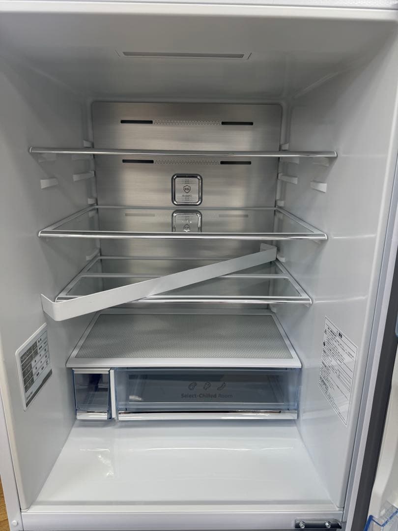 F096 Hisense ３ドア　冷蔵庫　358L 2023年　自動製氷　右開き