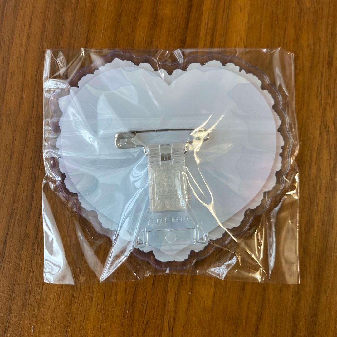 ダンガンロンパ 狛枝凪斗 ハート型アクリルバッジ