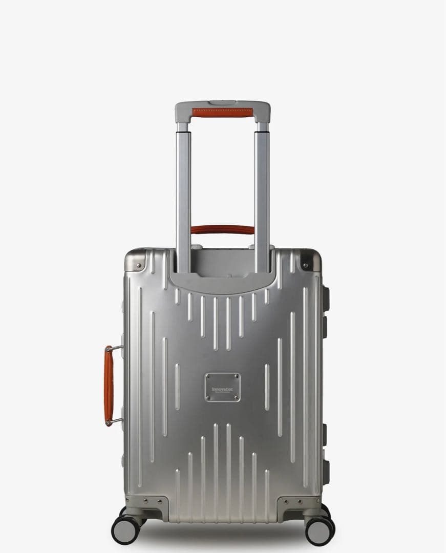 〈希少〉　新品　イノベーター INV1811STP アルミ シルバー 36L