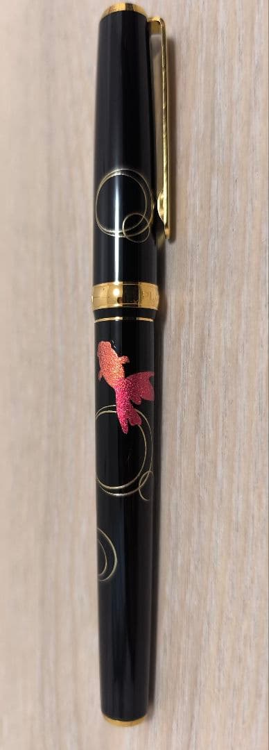 【新品】PLATINUM プラチナ万年筆 金沢箔 金魚（定価58,300円）