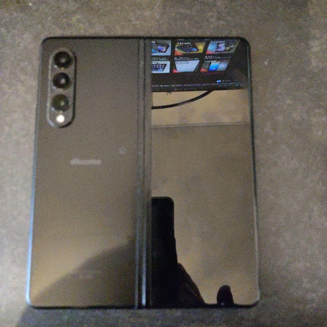 Samsung Galaxy Z Fold 3 ブラック