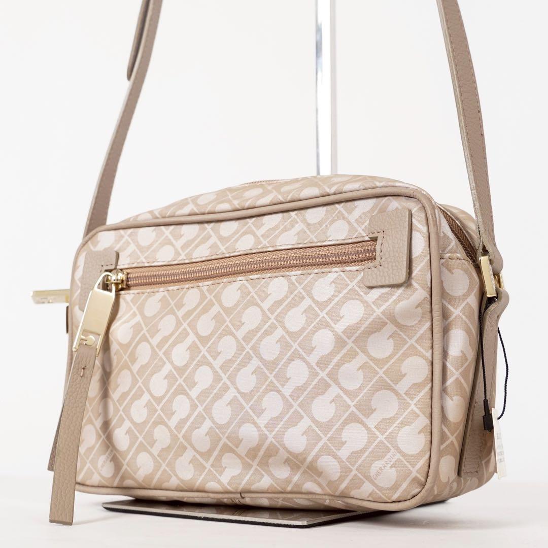 【極美品✨】ゲラルディーニ タグ付き ショルダーバッグ 総柄 レザー ベージュ