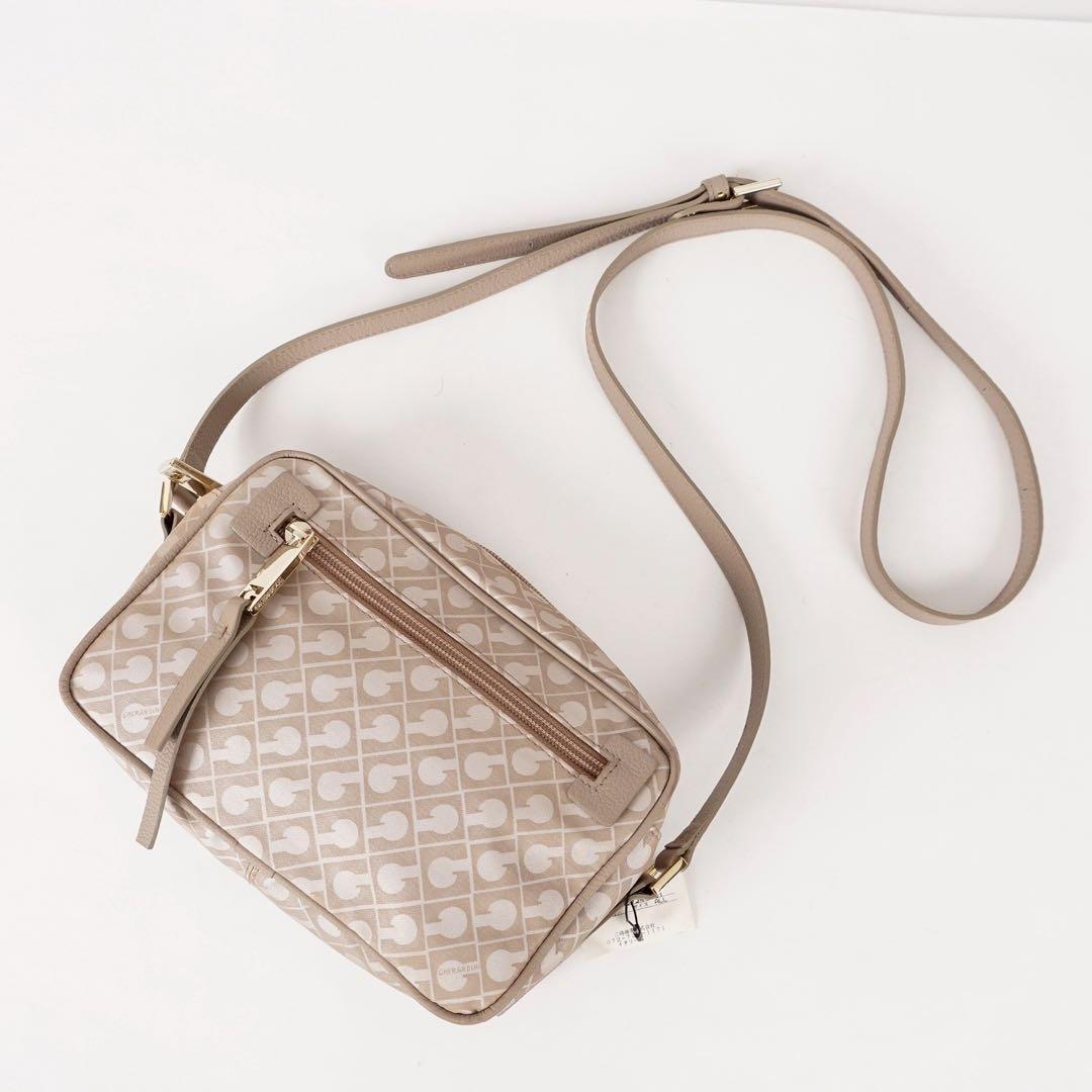 【極美品✨】ゲラルディーニ タグ付き ショルダーバッグ 総柄 レザー ベージュ