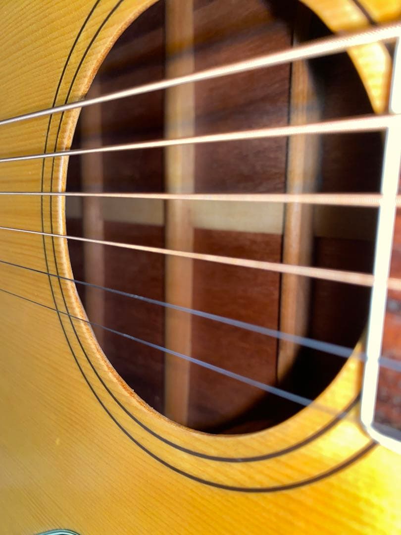 アコースティックギター　yamaki