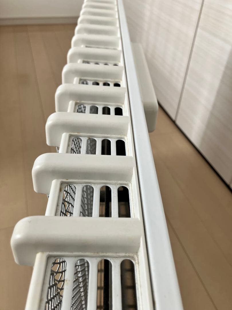 DeLonghi 電気ヒーター ホワイト