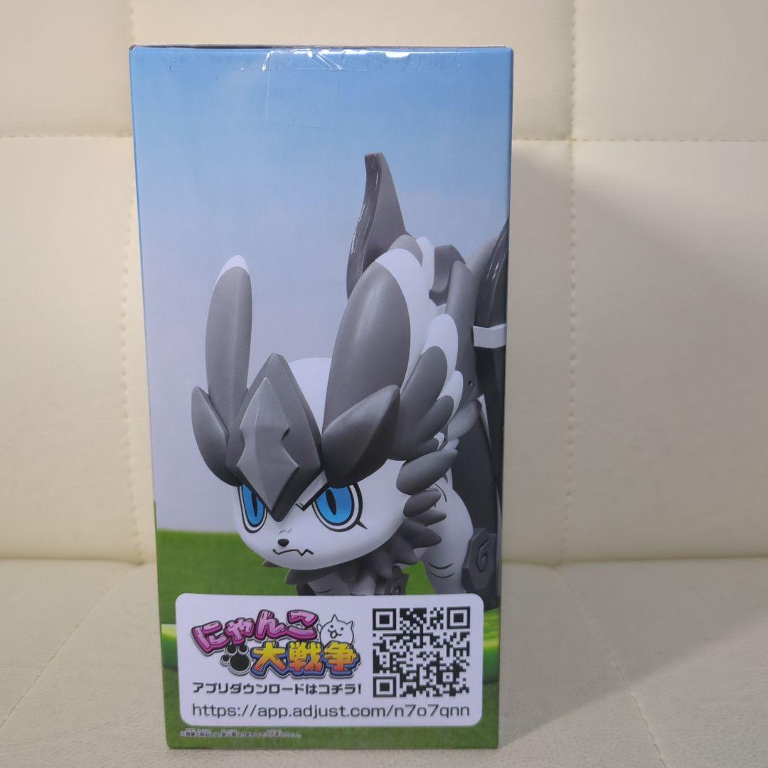 にゃんこ大戦争　ガオウダーク　クレーンゲーム型貯金箱　幼獣ガル　ステッカー