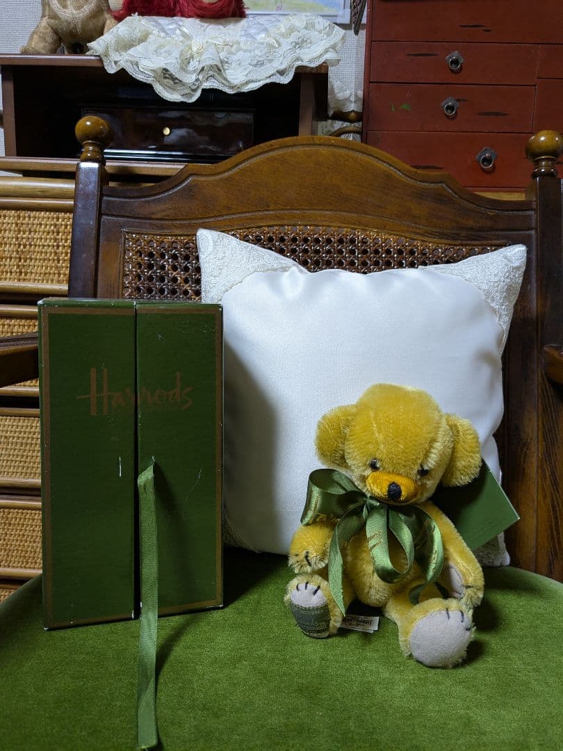 Harrods メリーソート社チーキー