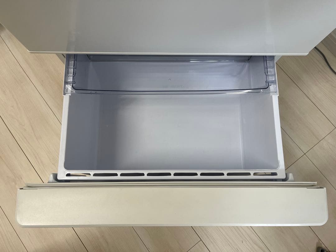 AQUA 2020年 272L 3ドア冷蔵庫　AQR-27J(W)アクア