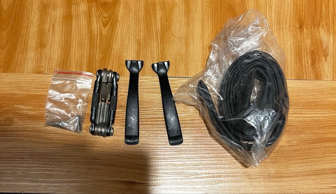 ぽ*た様 【希少な美品】Bianchi carbonロードバイク（C2C Nir