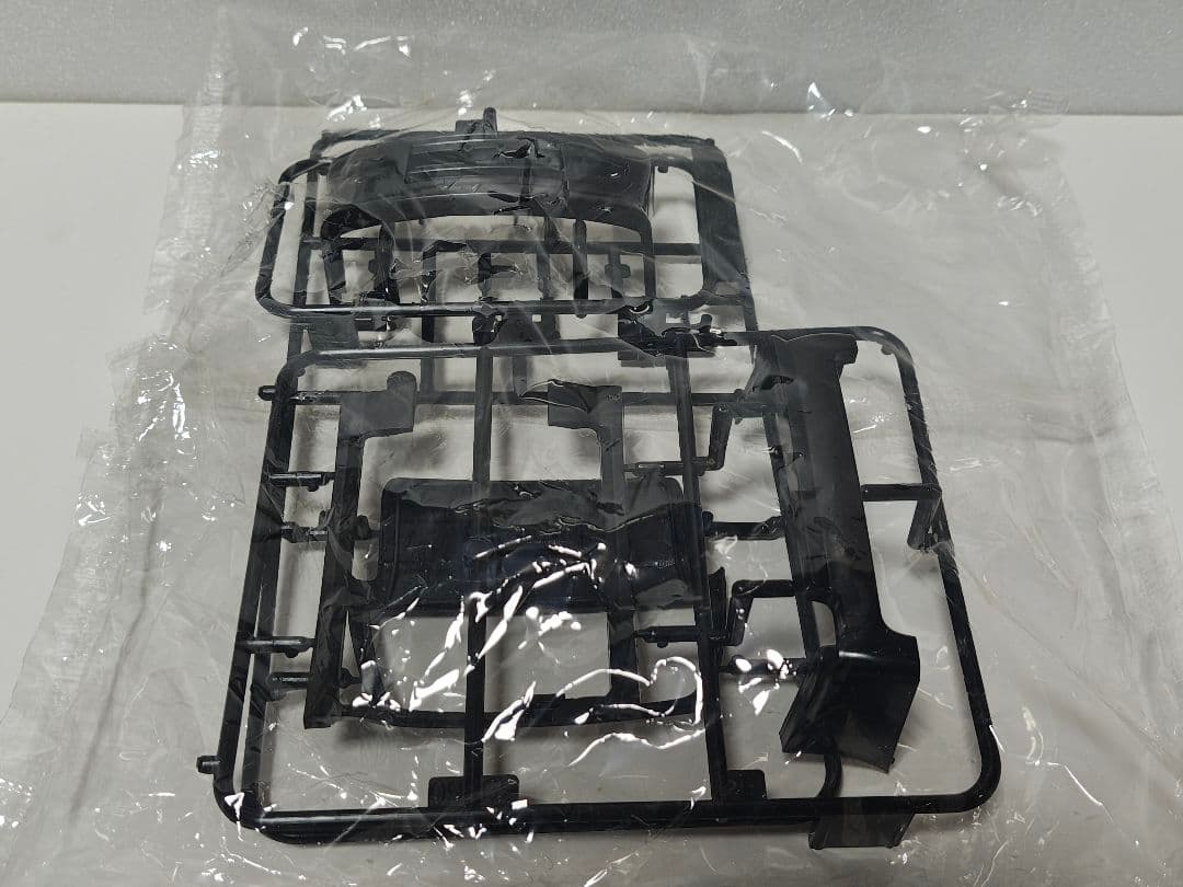 1/24 ハイエースプラモデル 2台セット 自作バニング＆ワゴン