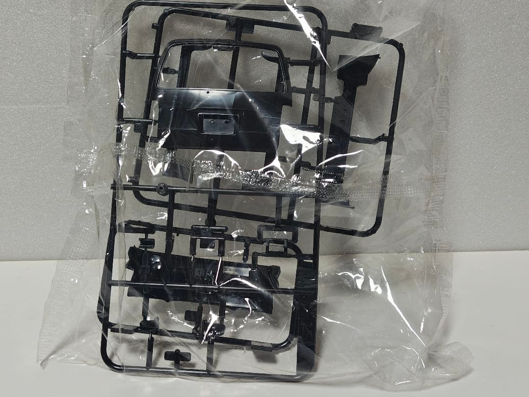 1/24 ハイエースプラモデル 2台セット 自作バニング＆ワゴン