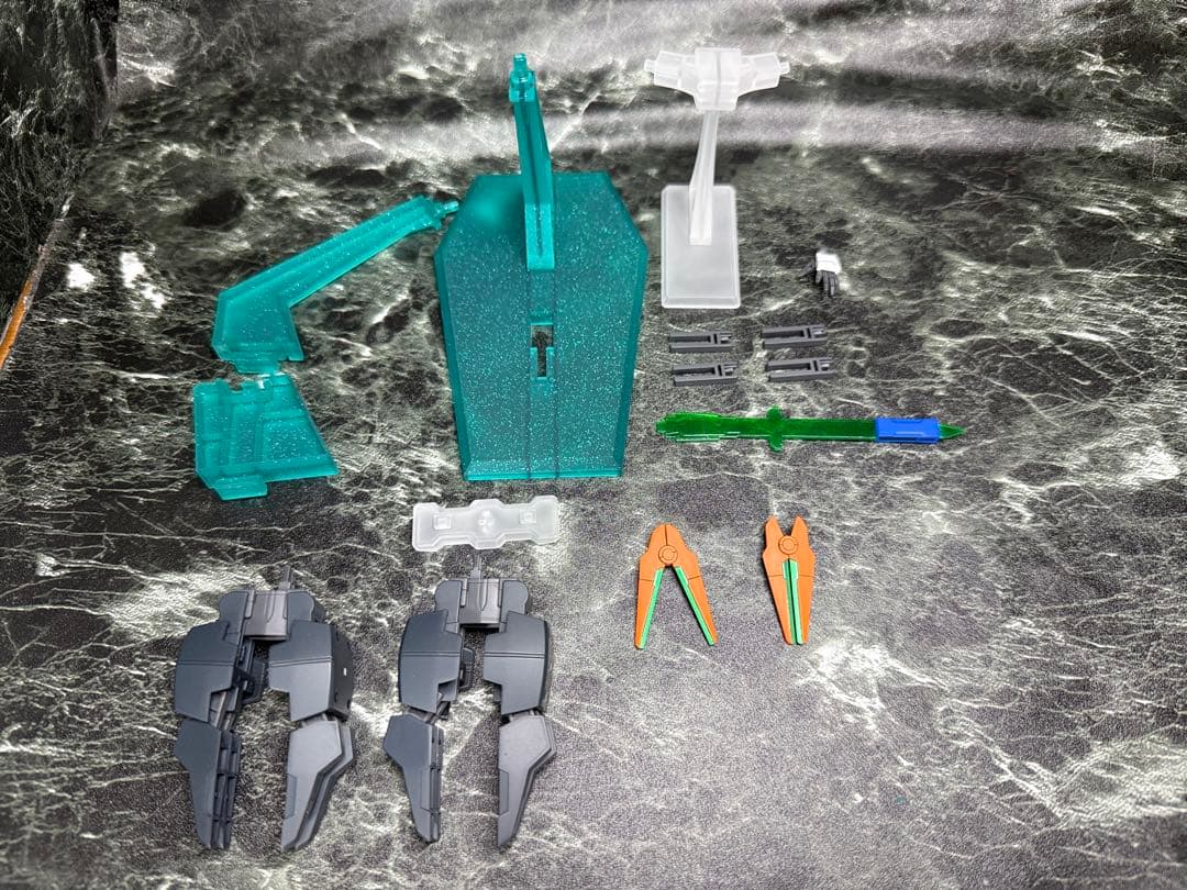 （専用出品） HG ダブルオークアンタ、ハルート、サバーニャ、ラファエル 全塗装