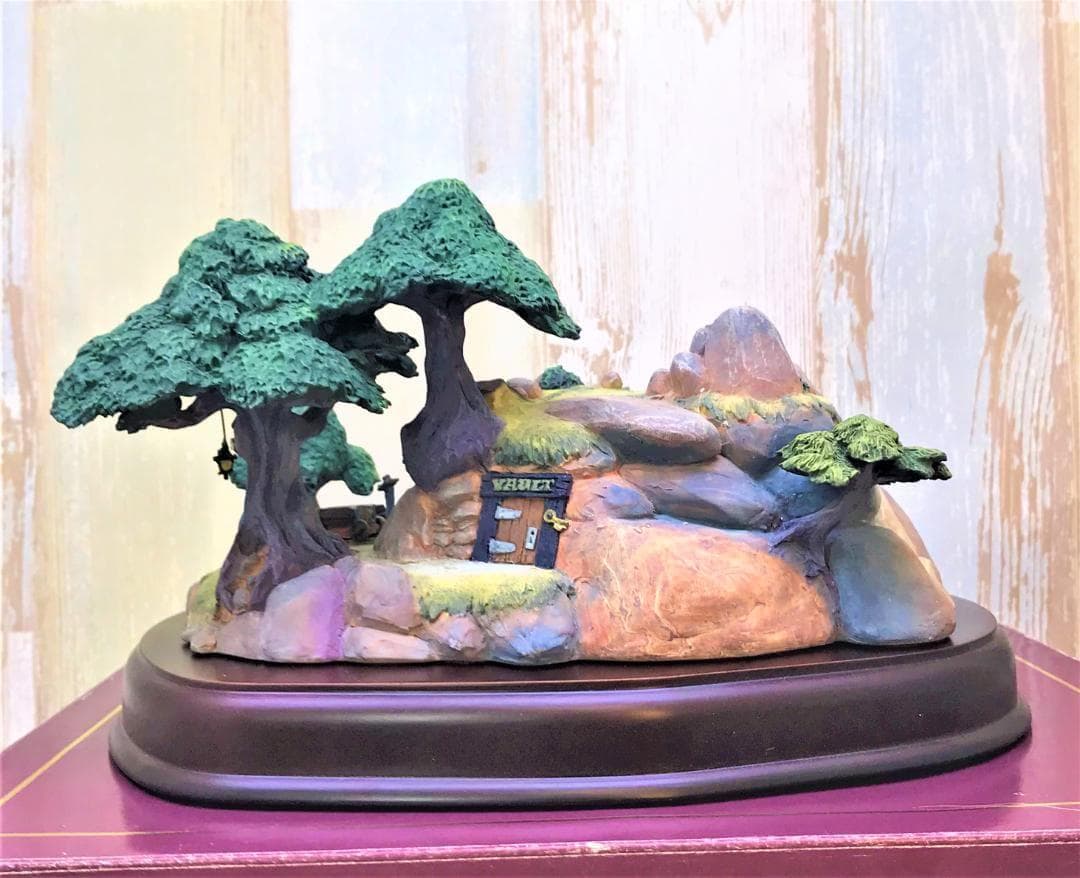 レア★WDCC 白雪姫  White 洞窟 採掘所 宝石 フィギュア