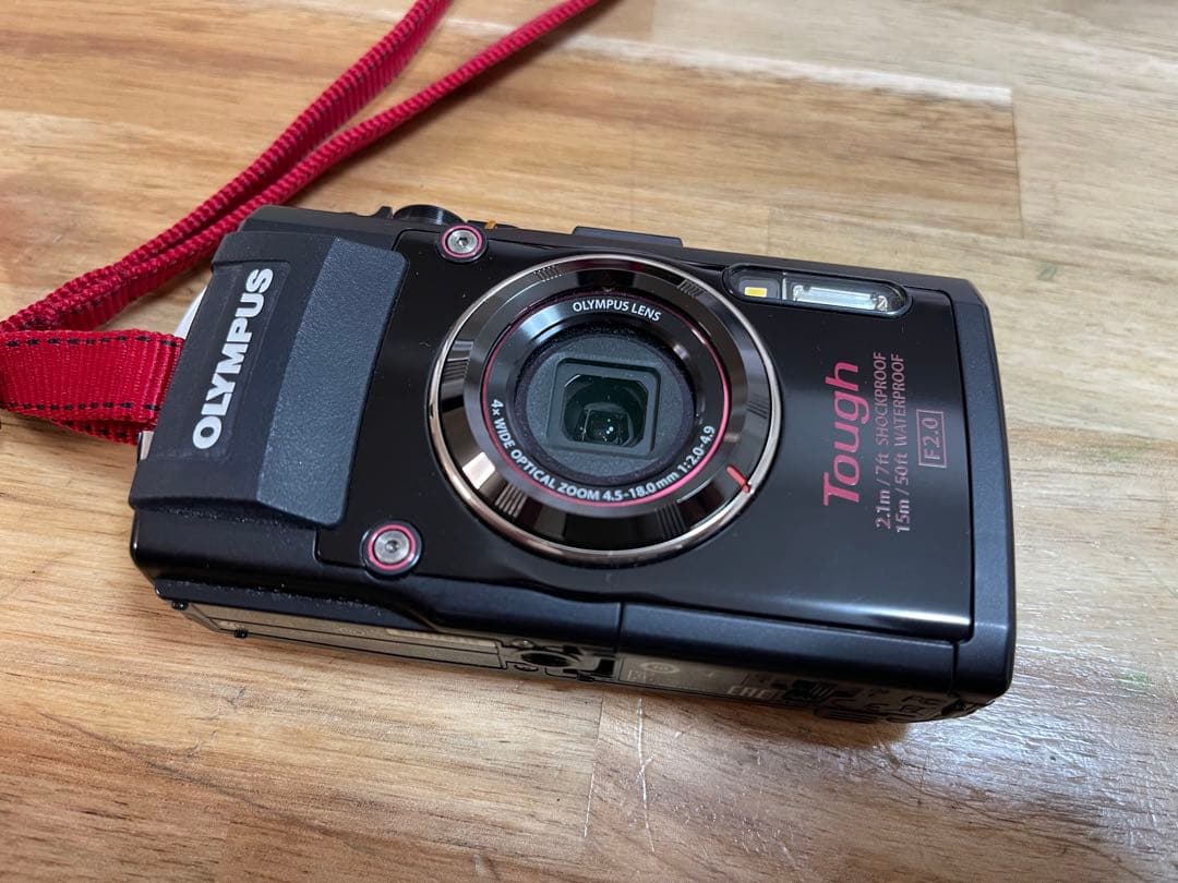 OLYMPUS Tough TG-4 オリンパス　デジタルカメラ