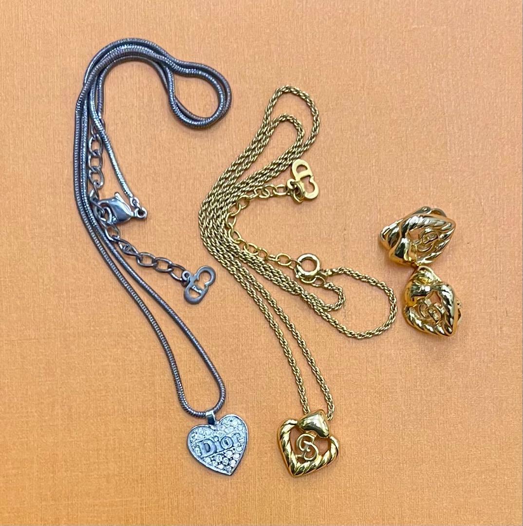 ディオール ロゴ ネックレス イヤリングセットとラインストーンシルバーネックレス