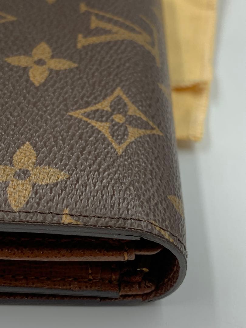 ルイヴィトン　モノグラム　ポルトモネビエ　トレゾール　二つ折り　L字ジップ