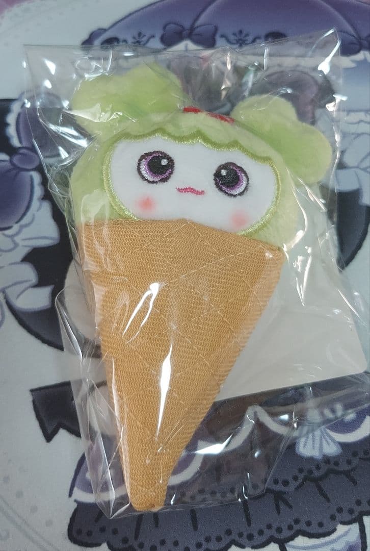 TWICE LOVELYS アイス ぬいぐるみ バッチ ジョンヨン ジョンブリー