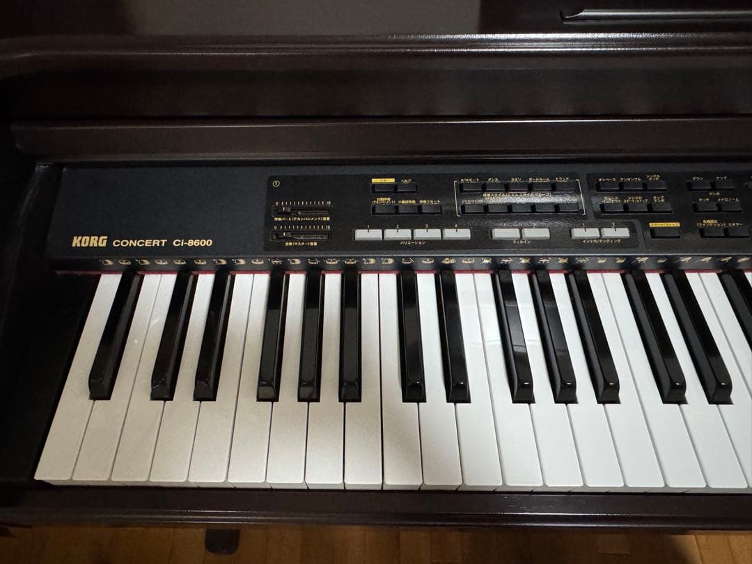 KORG Ci-8600 電子ピアノ　定価294,000円 88鍵　椅子付き