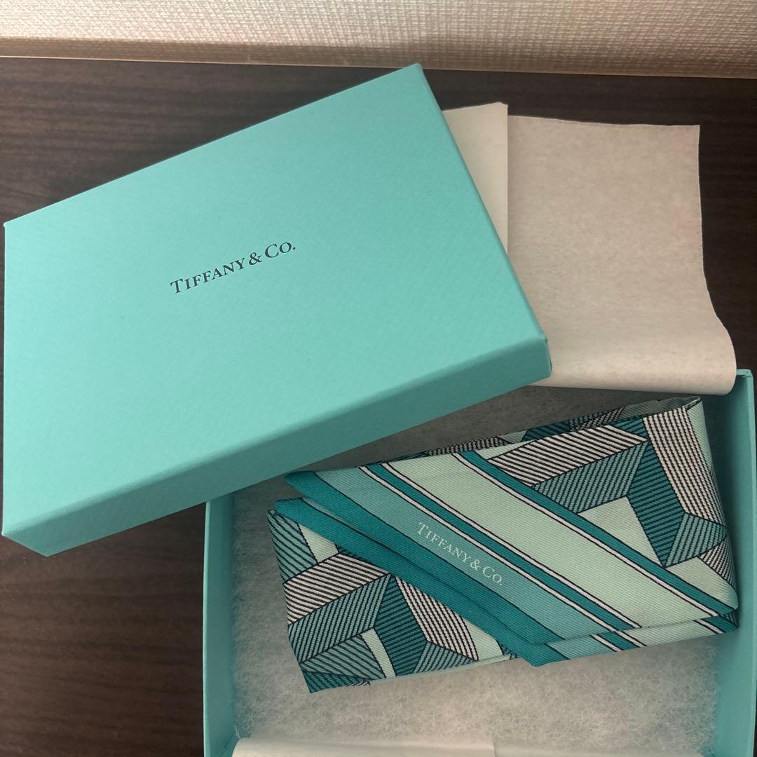 Tiffany & Co. ジャイアント T リボン スカーフ