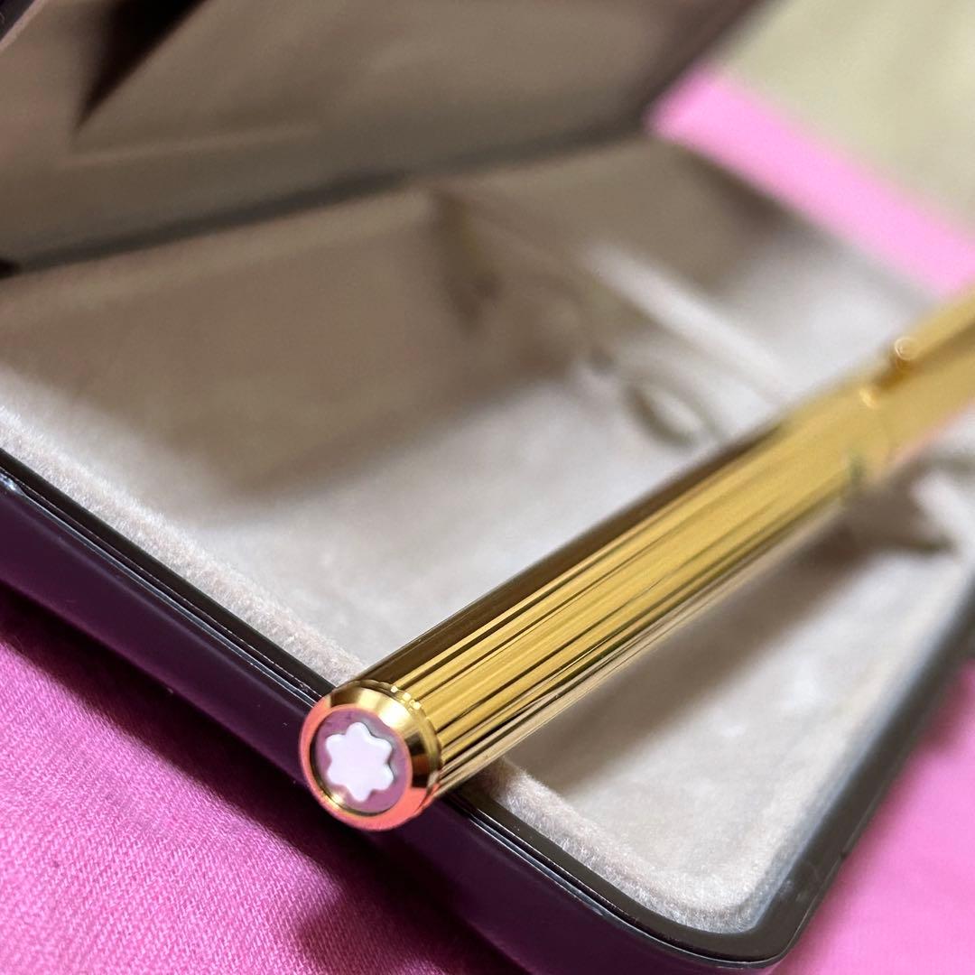 未使用　モンブラン万年筆 ゴールドカラー　リブデザイン　585 ケース　付