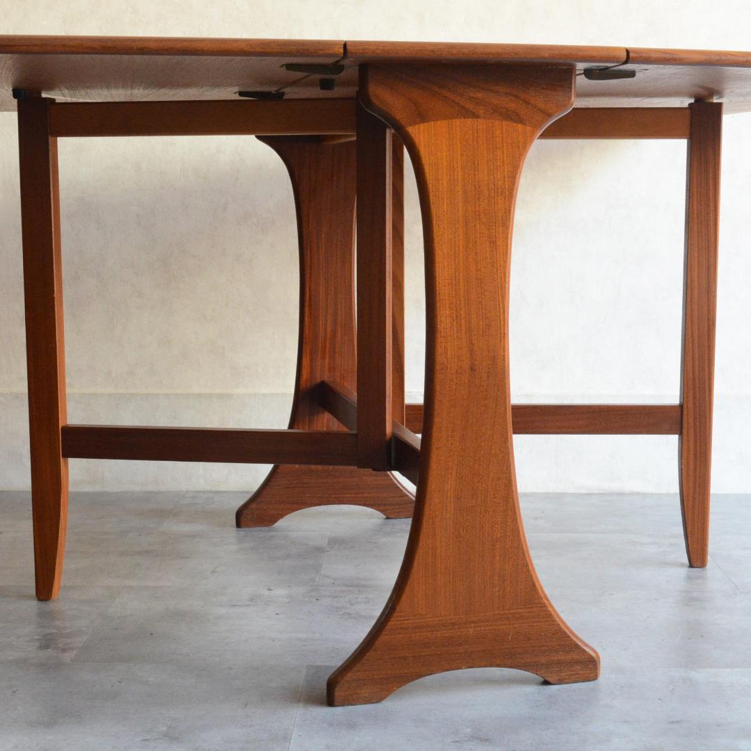 G-PLAN ヴィンテージ チーク ゲートレッグ ダイニングテーブル バタフライ