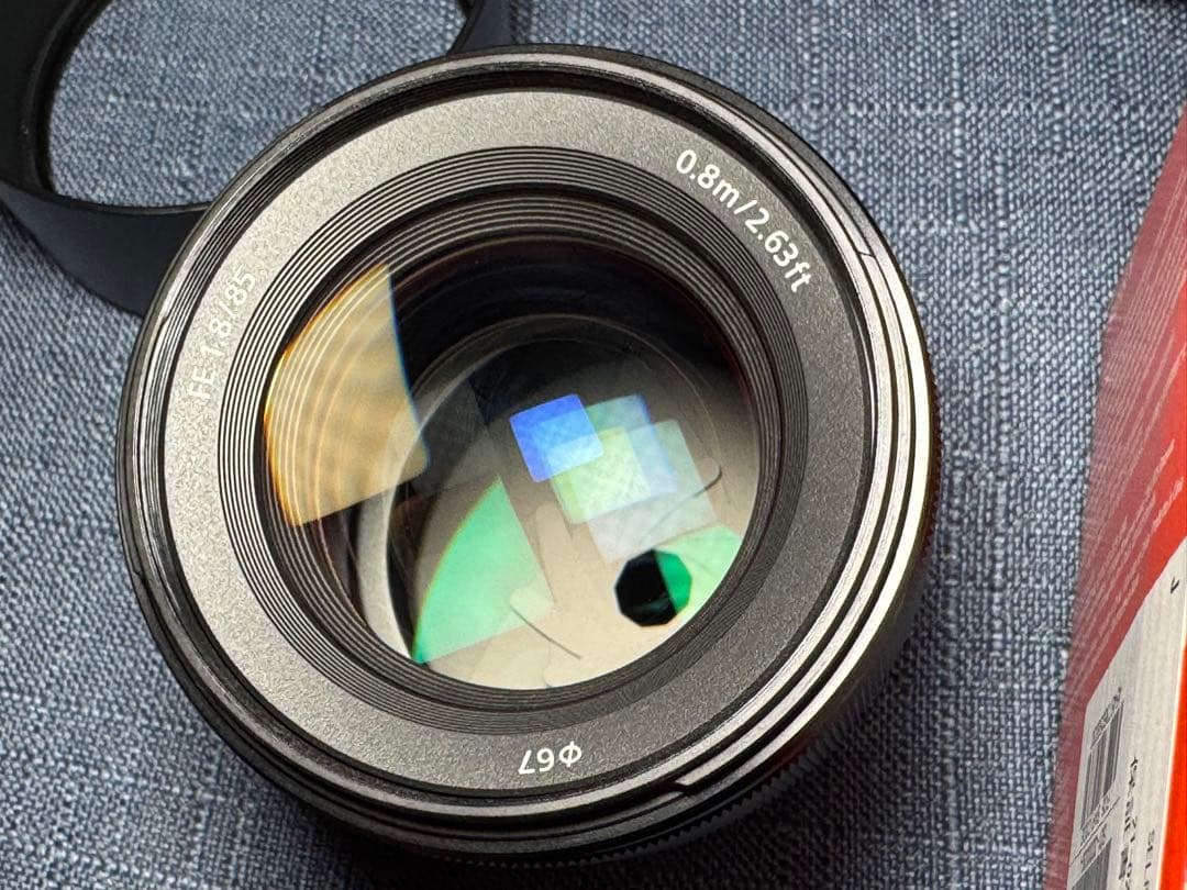SONY FE 85mm F1.8 レンズ　SEL85F18