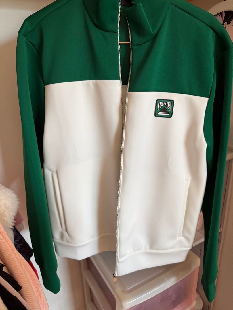 PRADA 緑/白 ジップアップジャケット