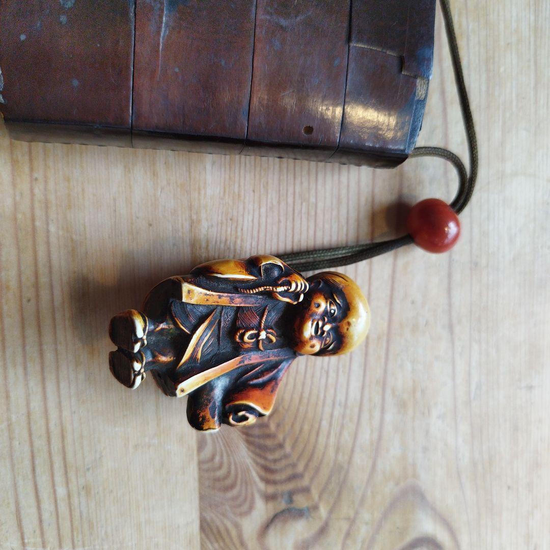 骨董　古民具　道具　印籠と根付　袋入