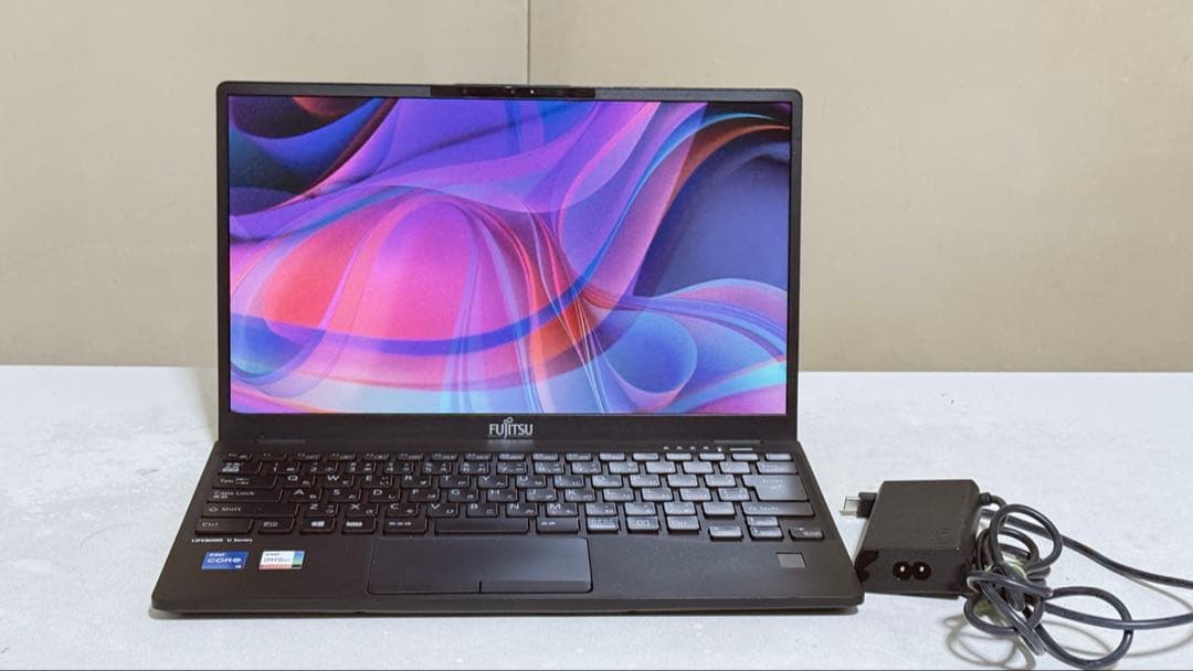 fujitsu U9312/KX i5 1235U 8/256 13.3インチ