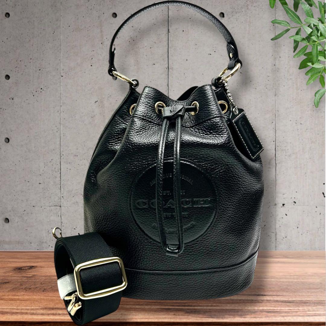 美品 COACH コーチ　デンプシー ドローストリング バケット バッグ　黒