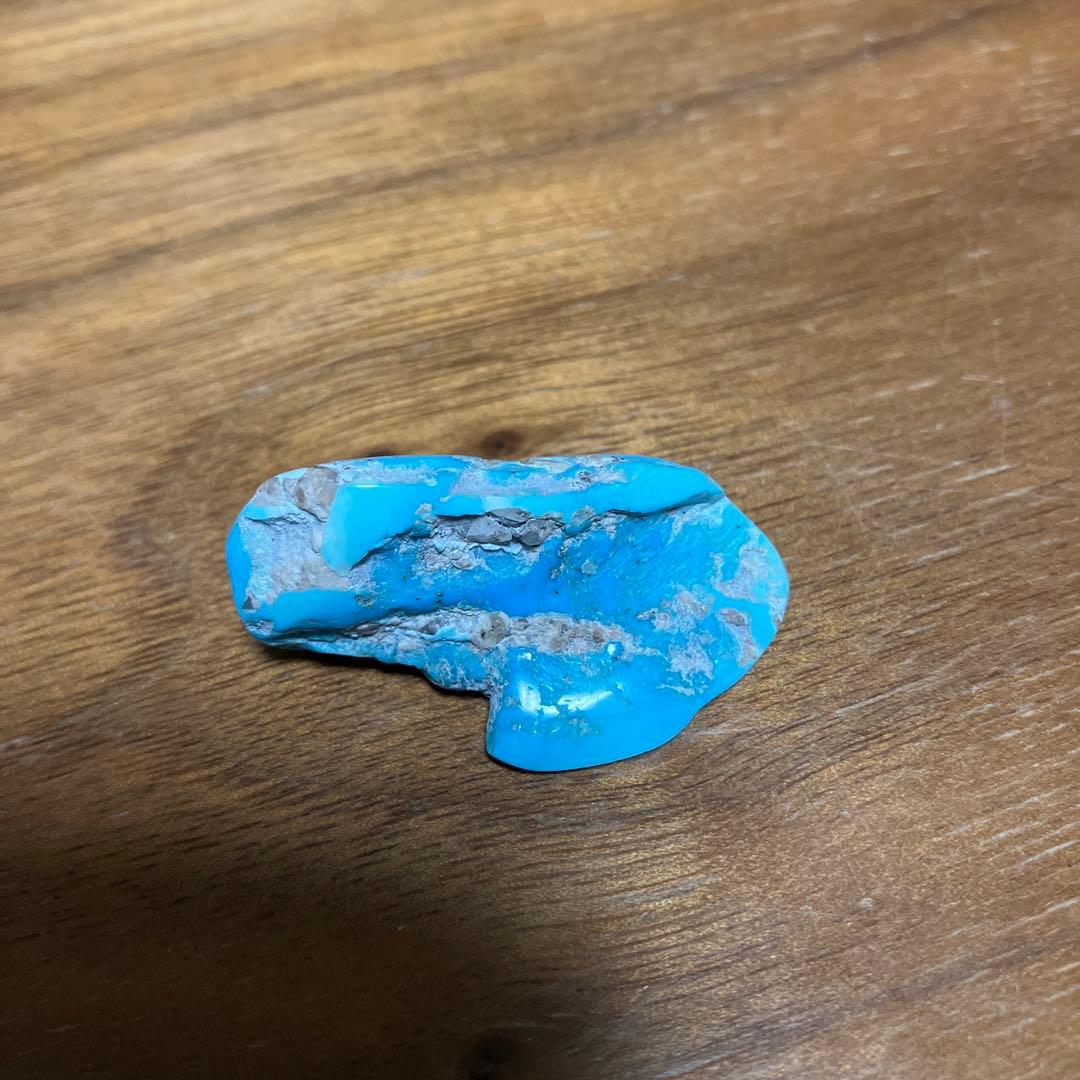 天然ターコイズ原石 当方で研磨済み！　アリゾナ スリーピングビューティー