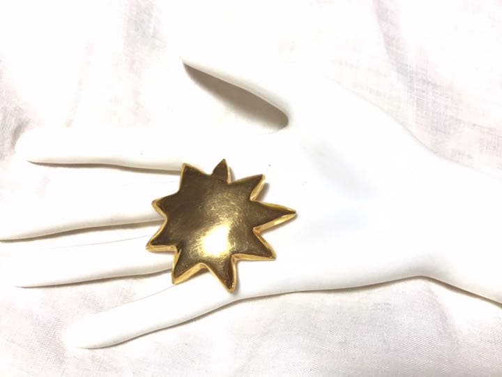 クリスチャンラクロワ  ヴィンテージ ブローチ  スター