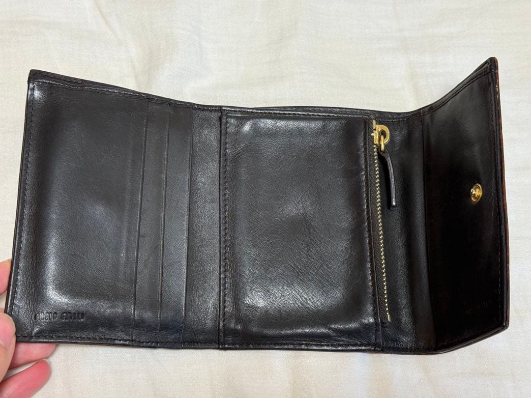 miumiu クロコ型押し 三つ折財布