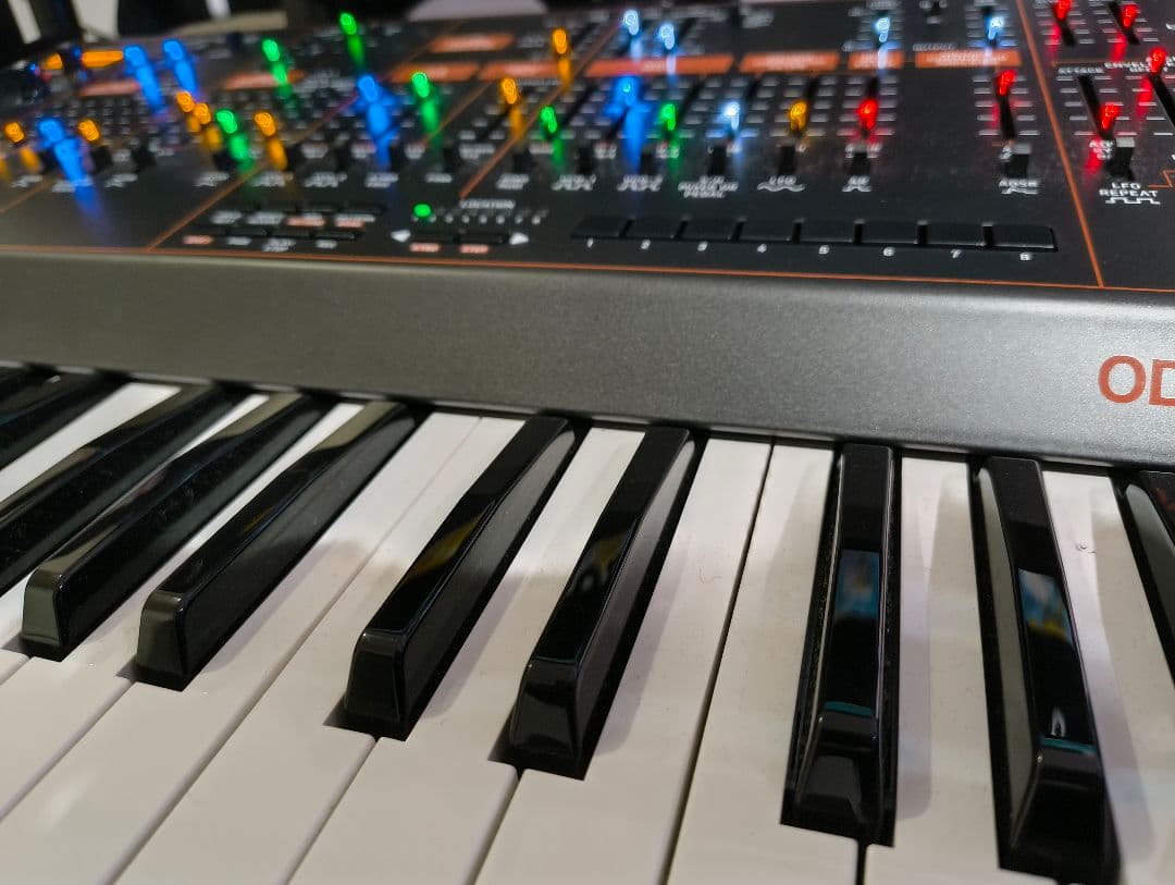 [美品]Behringer Odyssey (ベリンガー　シンセサイザー）