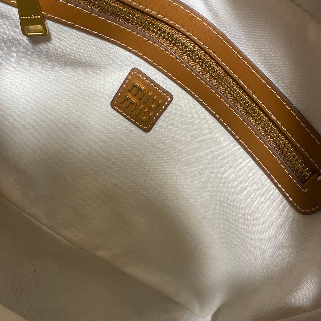 miumiu ボー キャンバス バッグ　1／31までの出品になります