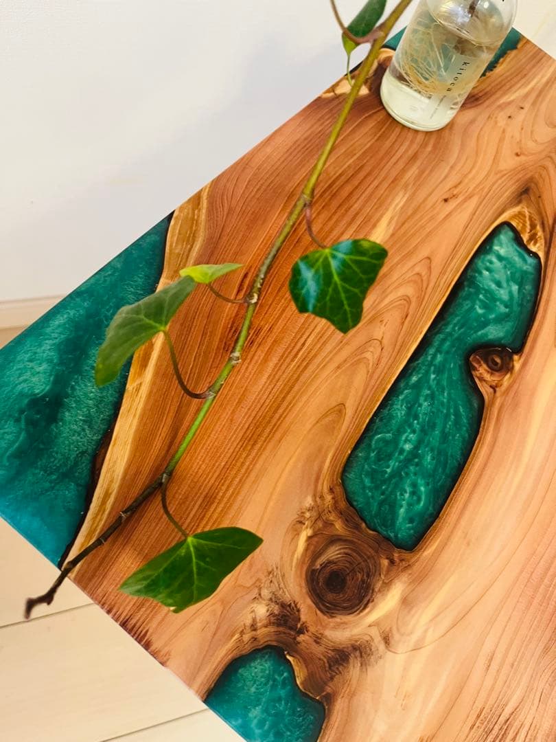 サイドテーブル　レジンテーブル　ソファテーブル　一枚板テーブル　コーヒーテーブル