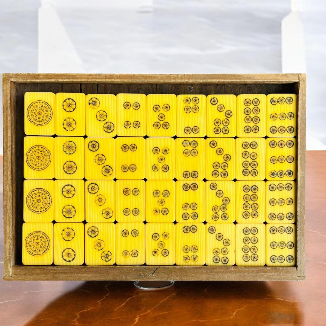 【珍品】 麻雀牌 骨董品 アンティーク 木箱 時代物 骨董