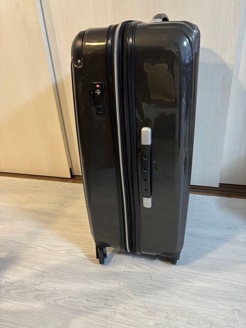 キャリーケース 大型 ブラック スーツケース
