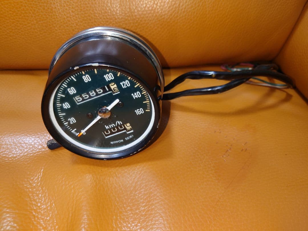 スピードメーター・ タコメーター １組