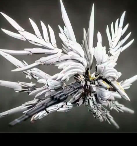 ウイングガンダムスノーホワイト　海外製　未組み立て　即購入OK