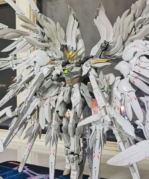 ウイングガンダムスノーホワイト　海外製　未組み立て　即購入OK
