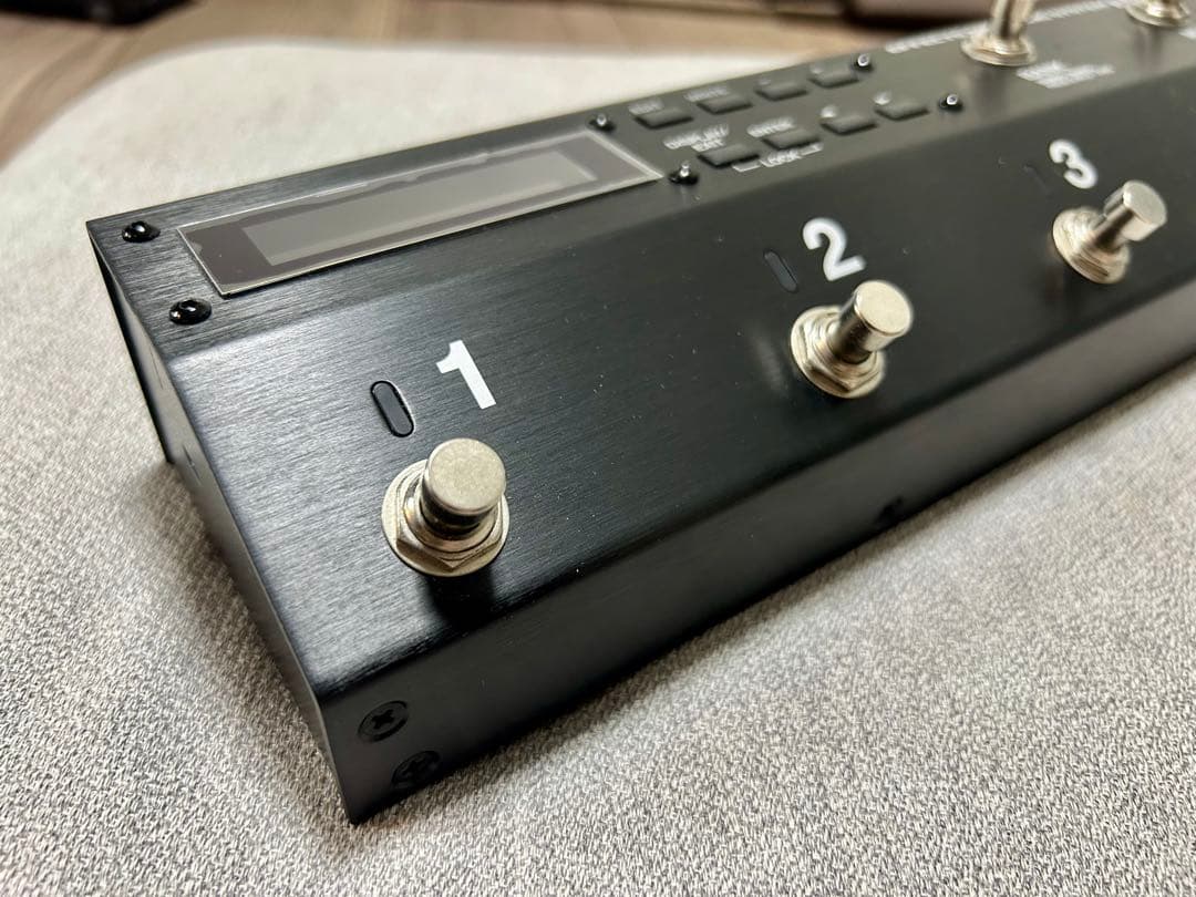 BOSS ES-5 スイッチャー