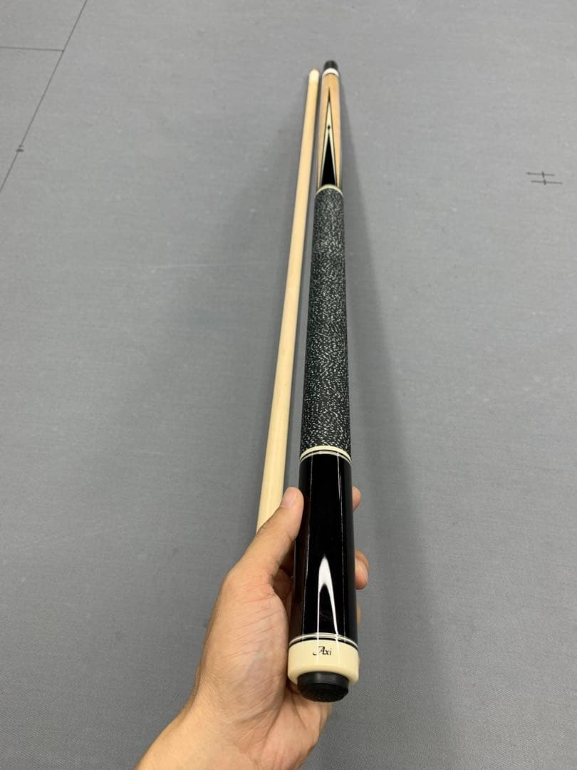 Rtx 　ほぼ新品　mezz axi ビリヤードキュー