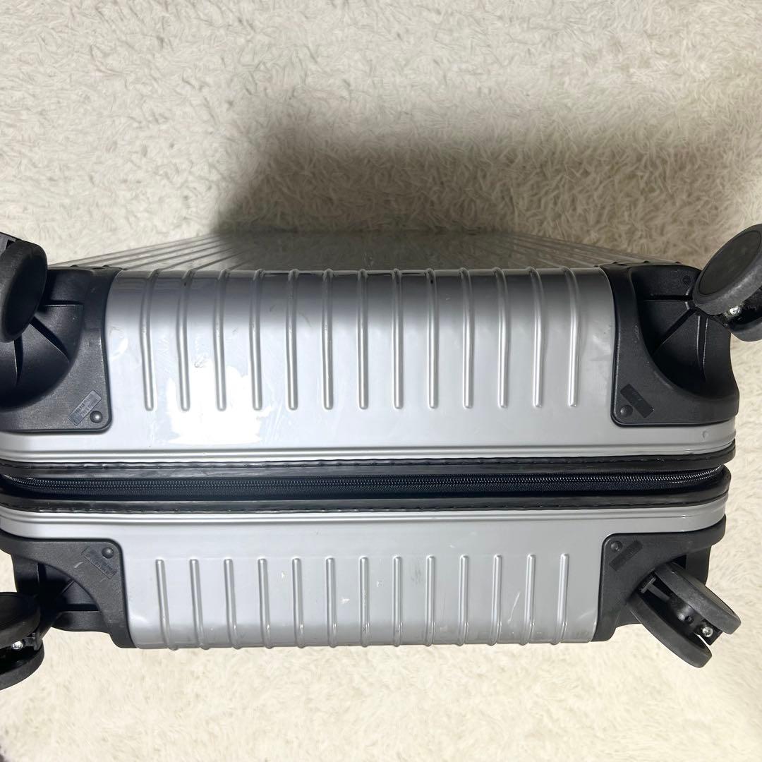 13836✨リモワ サルサ 4輪 TSAロック 特大 シルバー スーツケース