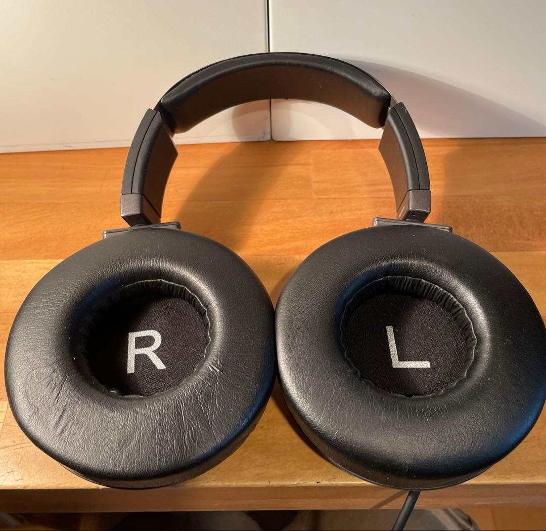 AKG K550 密閉型ヘッドホン