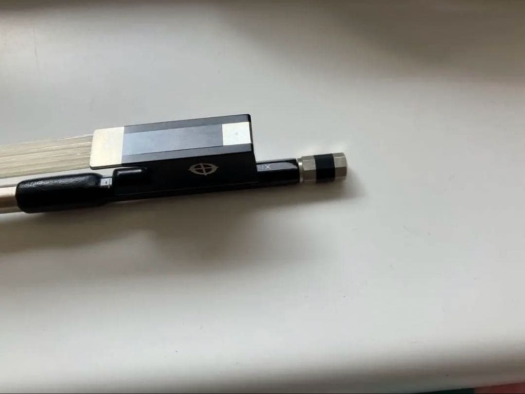 最終値下 新品CodaBow Diamond NX バイオリン4/4 カーボン弓