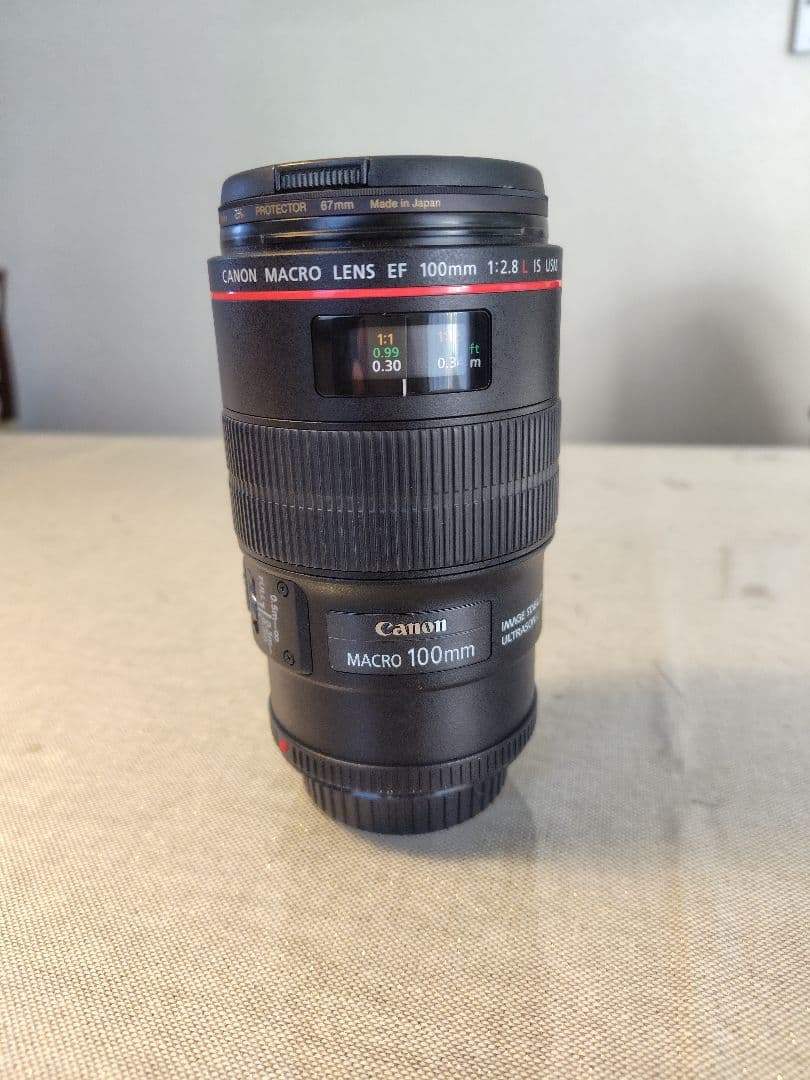 Canon EF 100mm f/2.8L IS USM マクロレンズ